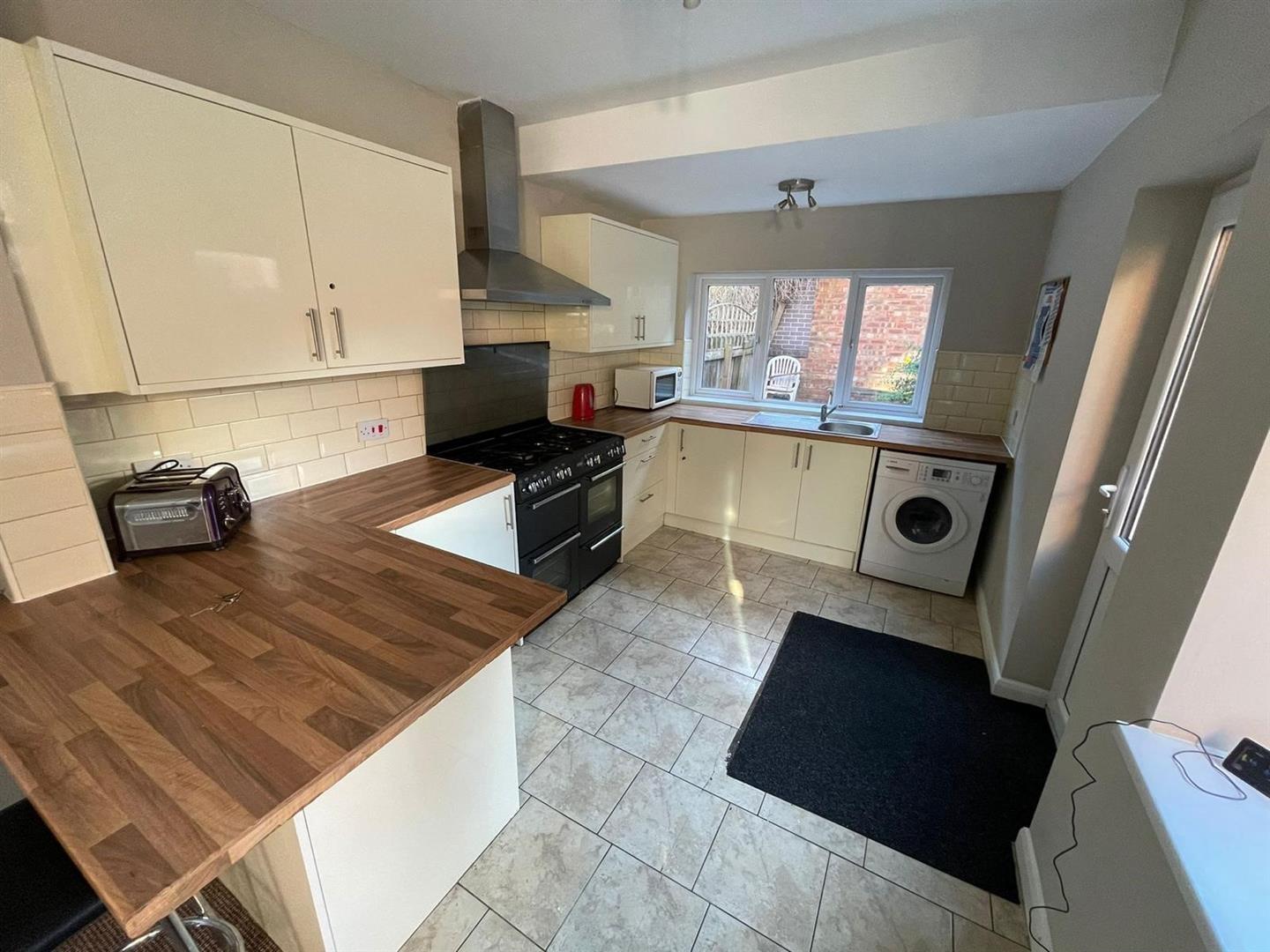 En-suite Student House Share - Vermont Street, Hull photo 5